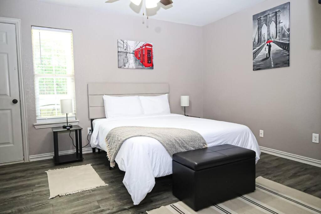 Comfy Two-Bedroom Apartment In Arlington Kültér fotó
