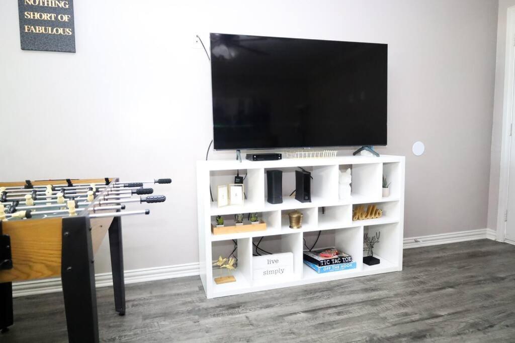 Comfy Two-Bedroom Apartment In Arlington Kültér fotó